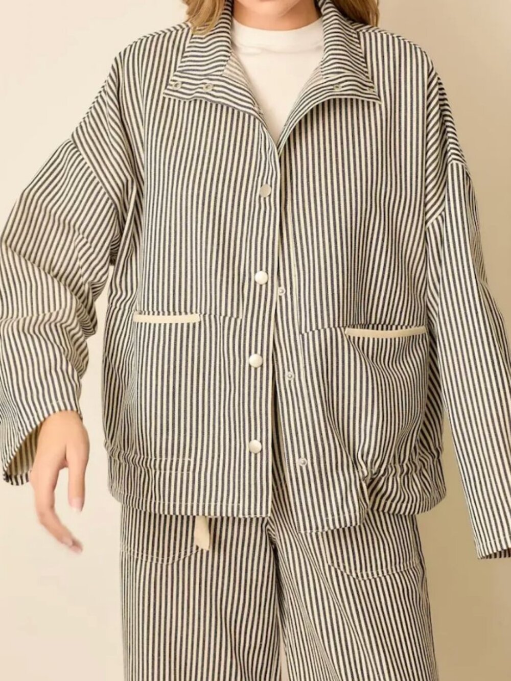 Polagram Black and White Striped Button-Up Collar Jacket - Small